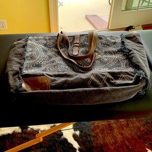 Weekender bag
